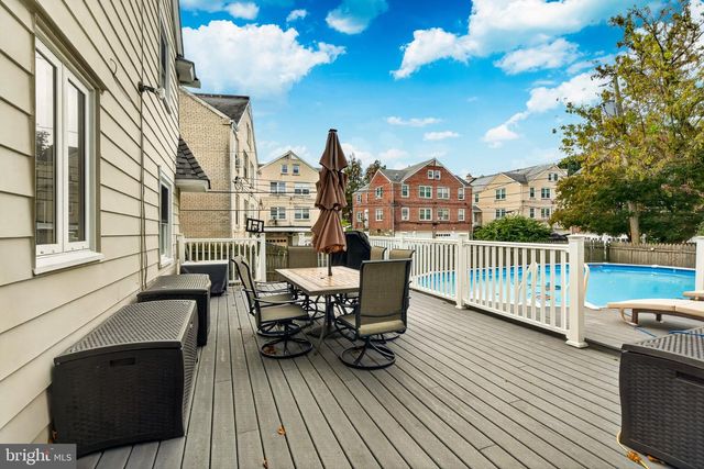 714 LINDALE AVE, Drexel Hill, PA 19026