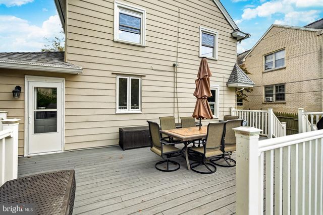714 LINDALE AVE, Drexel Hill, PA 19026
