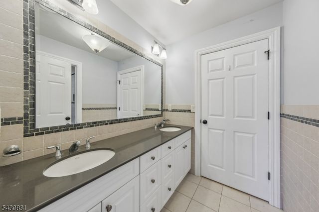 14 OShaughnessy Lane, Closter Boro, NJ 07624