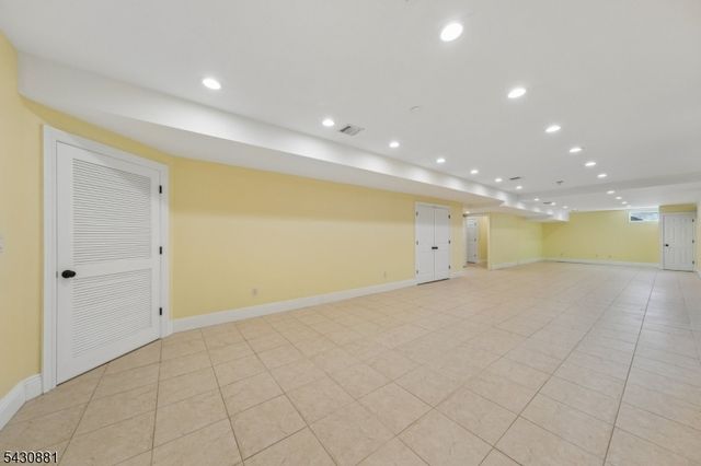 14 OShaughnessy Lane, Closter Boro, NJ 07624