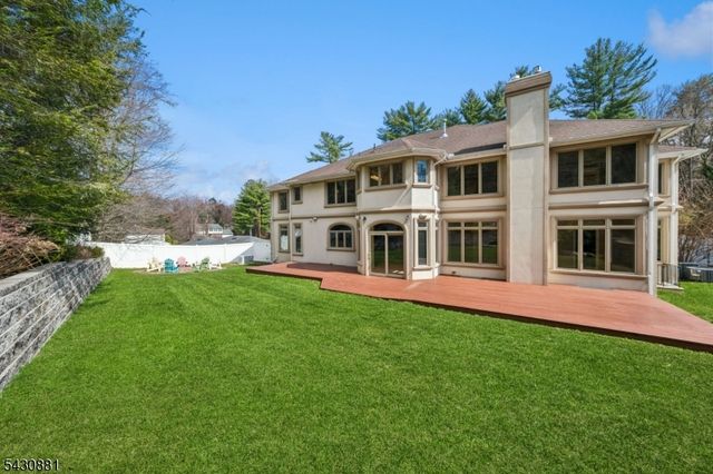 14 OShaughnessy Lane, Closter Boro, NJ 07624