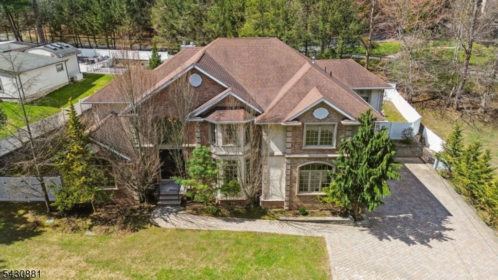 14 OShaughnessy Lane, Closter Boro, NJ 07624