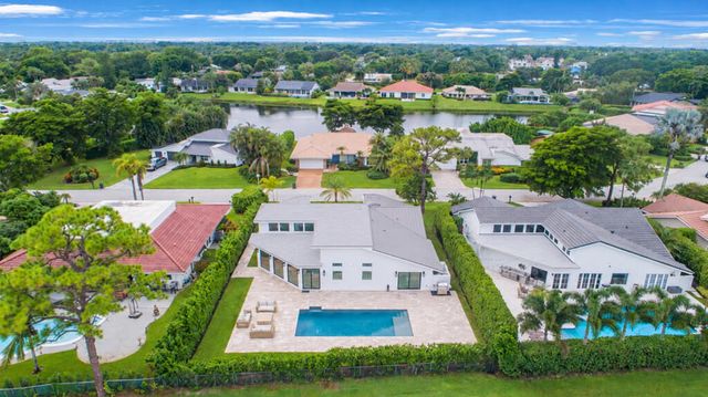 4909 PINEVIEW Circle, Delray Beach, FL 33445