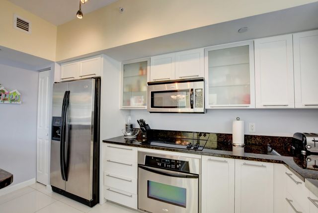 225 NE 1st Street 306, Delray Beach, FL 33444