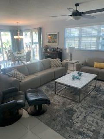 225 NE 1st Street 306, Delray Beach, FL 33444
