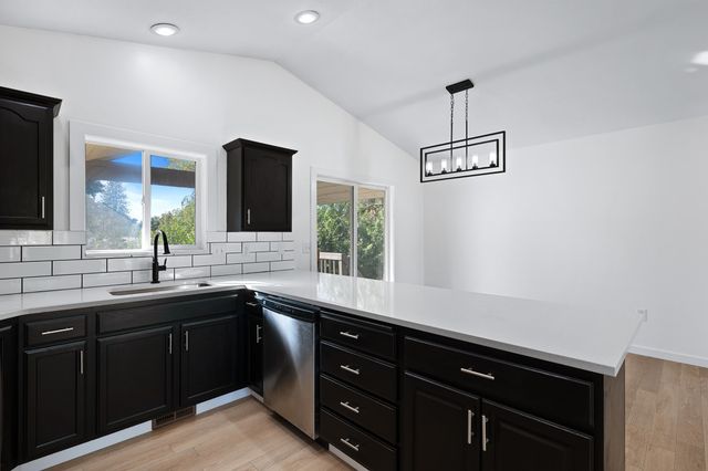 1310 S Havana St, Spokane, WA 99208