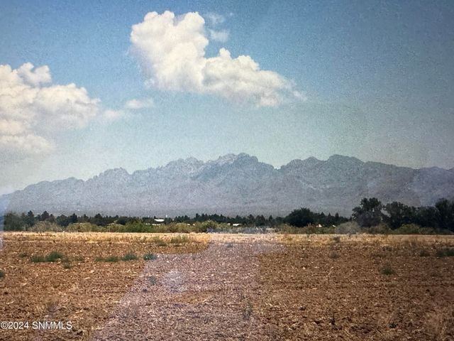1200 Royce Road, La Mesa, NM 88044
