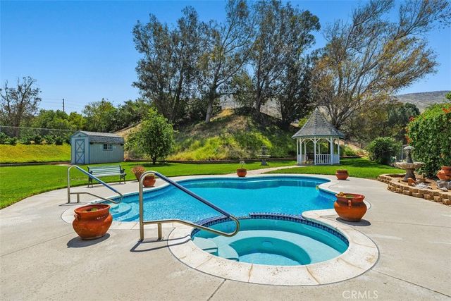8033 Stonemist, Jurupa Valley, CA 92509