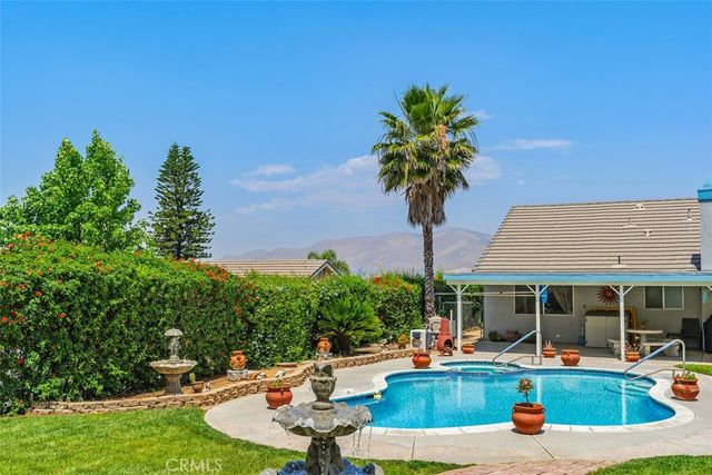 8033 Stonemist, Jurupa Valley, CA 92509