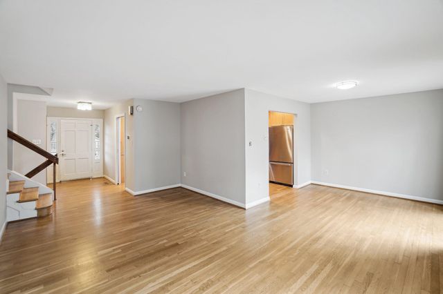 1710 PALM SPRINGS DR, Vienna, VA 22182
