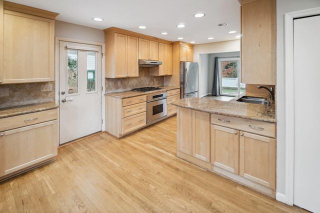 1710 PALM SPRINGS DR, Vienna, VA 22182