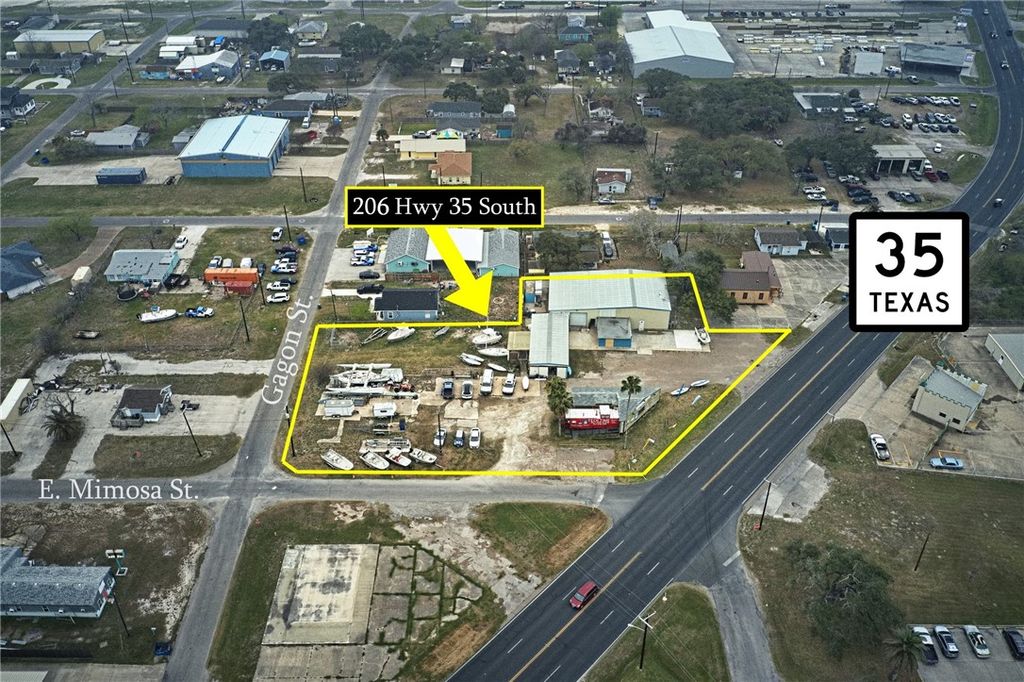 206 Highway 35 S, Rockport, TX 78382