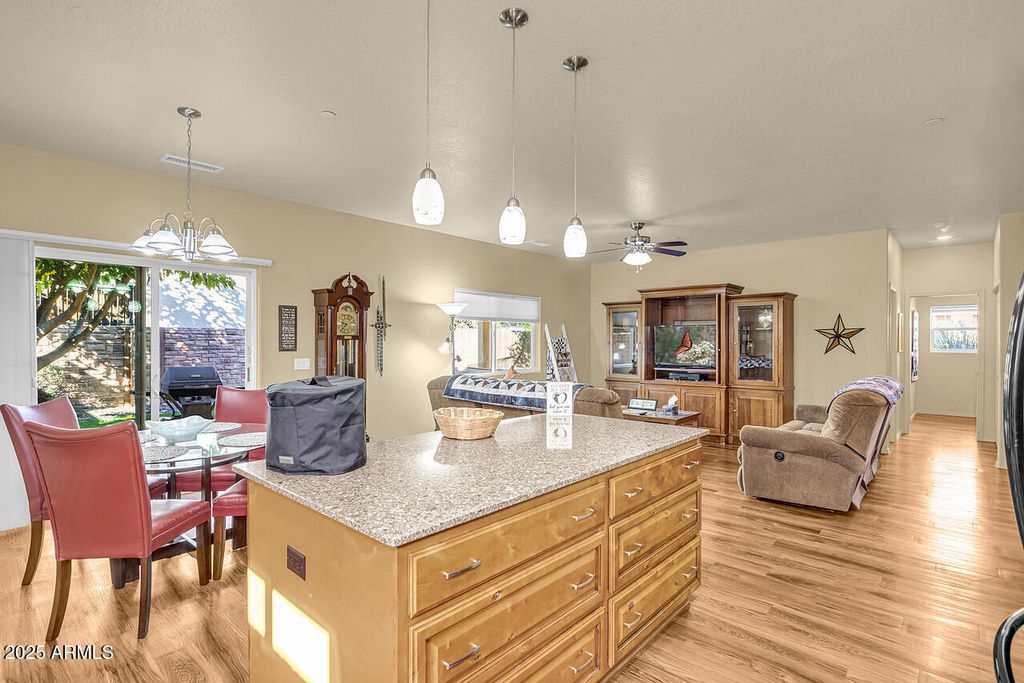 Image 14 of property listing at 1400 N EAGLE VIEW Drive, Cottonwood, AZ 86326