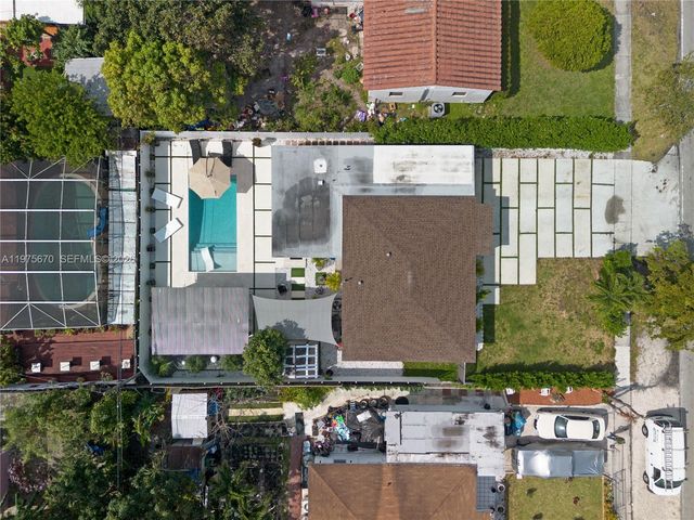 920 NE 159th St 0, North Miami Beach, FL 33162