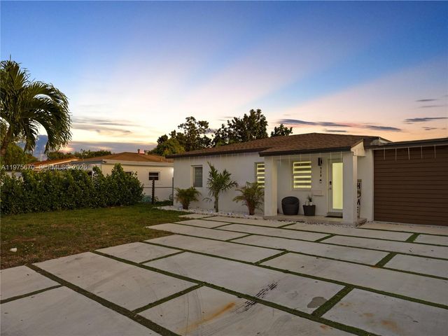 920 NE 159th St 0, North Miami Beach, FL 33162