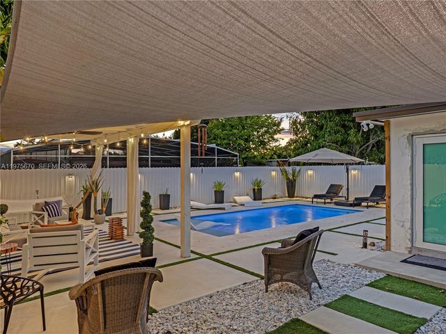 920 NE 159th St 0, North Miami Beach, FL 33162