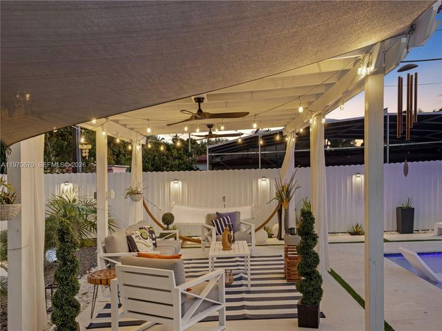 920 NE 159th St 0, North Miami Beach, FL 33162