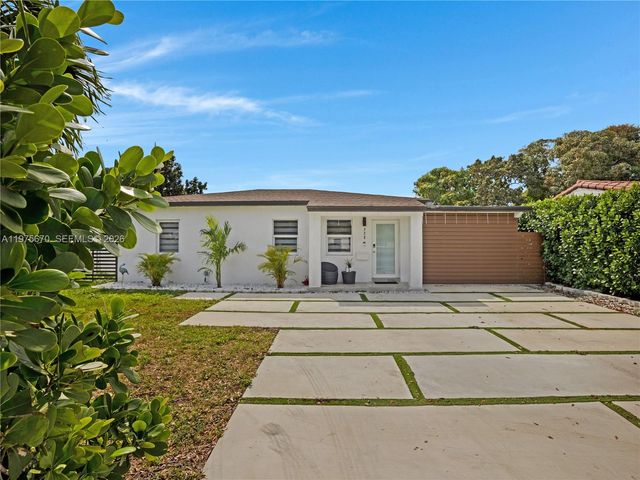 920 NE 159th St 0, North Miami Beach, FL 33162