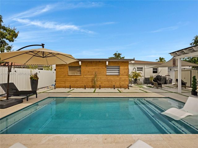 920 NE 159th St 0, North Miami Beach, FL 33162