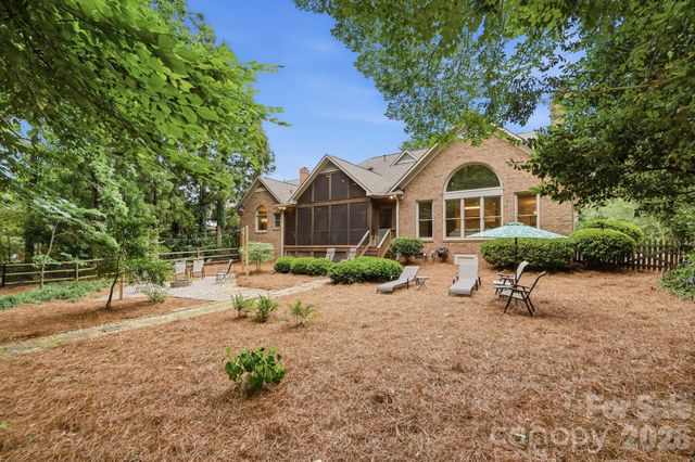 13101 Darby Chase Drive, Charlotte, NC 28277