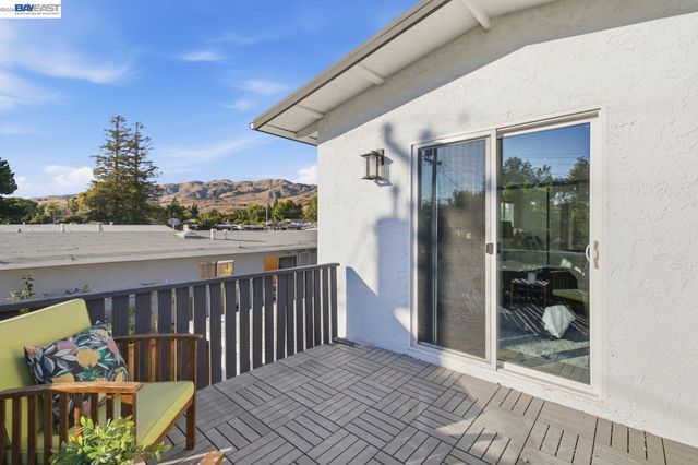 167 Lawton Dr, Milpitas, CA 95035