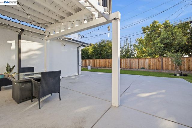 167 Lawton Dr, Milpitas, CA 95035