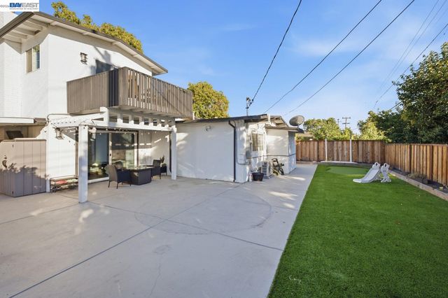 167 Lawton Dr, Milpitas, CA 95035