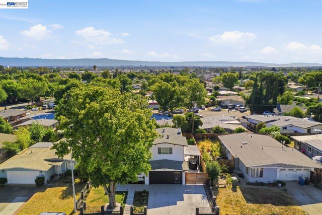 167 Lawton Dr, Milpitas, CA 95035