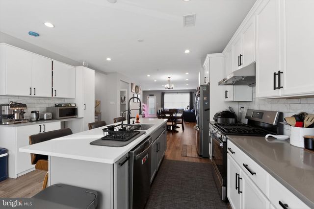 321 CHESTNUT ST, Collegeville, PA 19426