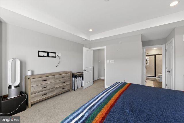 321 CHESTNUT ST, Collegeville, PA 19426