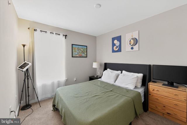 321 CHESTNUT ST, Collegeville, PA 19426