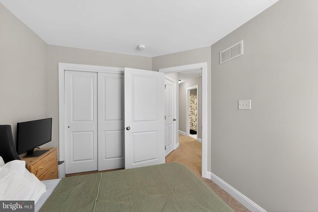 321 CHESTNUT ST, Collegeville, PA 19426