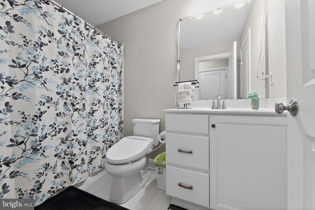 321 CHESTNUT ST, Collegeville, PA 19426