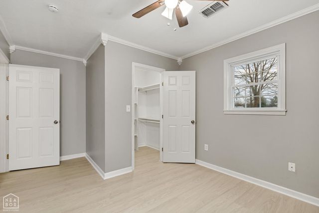 201 S 15th Avenue, Paragould, AR 72450