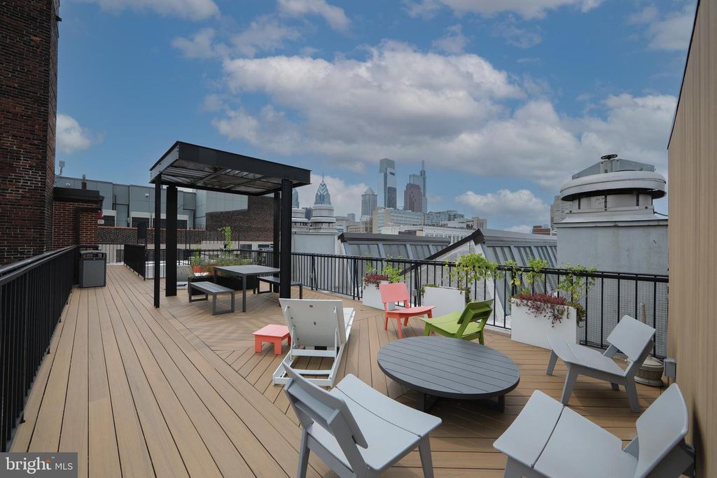 1238-00 CALLOWHILL ST #105, PHILADELPHIA, PA 19123 — exterior
