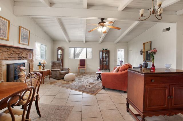 502 N River Oaks DR, Burnet, TX 78611