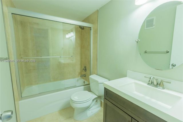 8700 SW 133rd Ave Rd 223, Miami, FL 33183