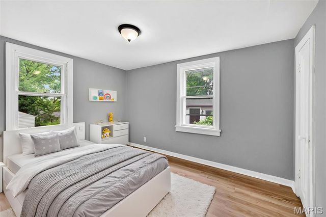 9386 Golden Gate Road, St Louis, MO 63144