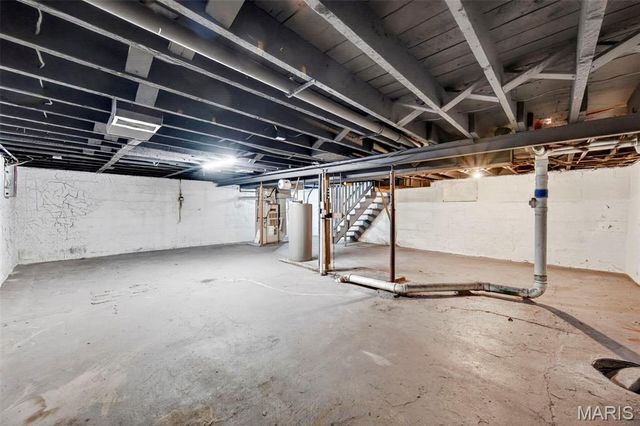 9386 Golden Gate Road, St Louis, MO 63144