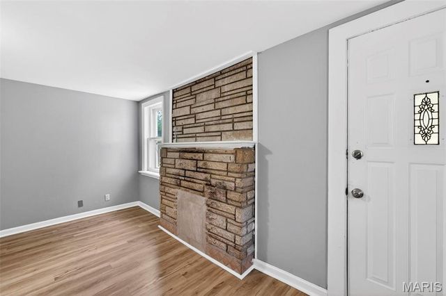 9386 Golden Gate Road, St Louis, MO 63144
