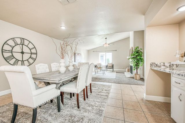 1876 Cougar Lane, Clovis, CA 93611