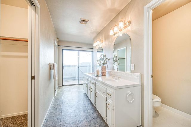 1876 Cougar Lane, Clovis, CA 93611