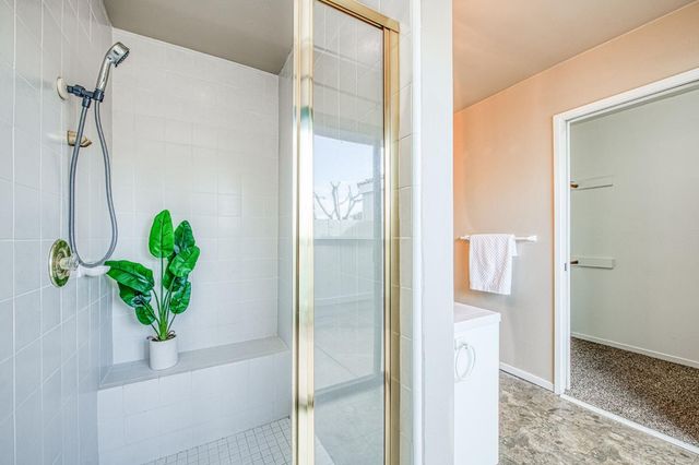 1876 Cougar Lane, Clovis, CA 93611