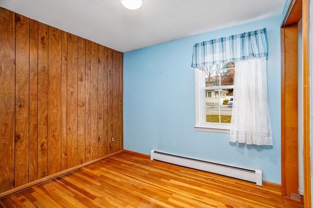 199 Barthel Ave, Gardner, MA 01440