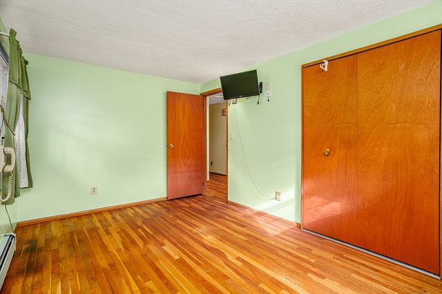 199 Barthel Ave, Gardner, MA 01440