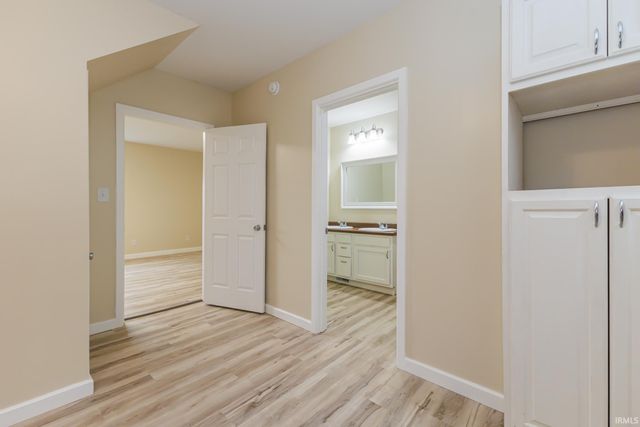 1400 E RUSSEY, Muncie, IN 47302