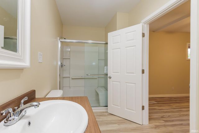 1400 E RUSSEY, Muncie, IN 47302