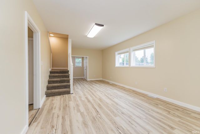 1400 E RUSSEY, Muncie, IN 47302