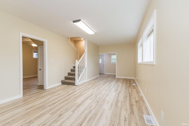 1400 E RUSSEY, Muncie, IN 47302