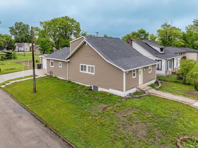 1400 E RUSSEY, Muncie, IN 47302